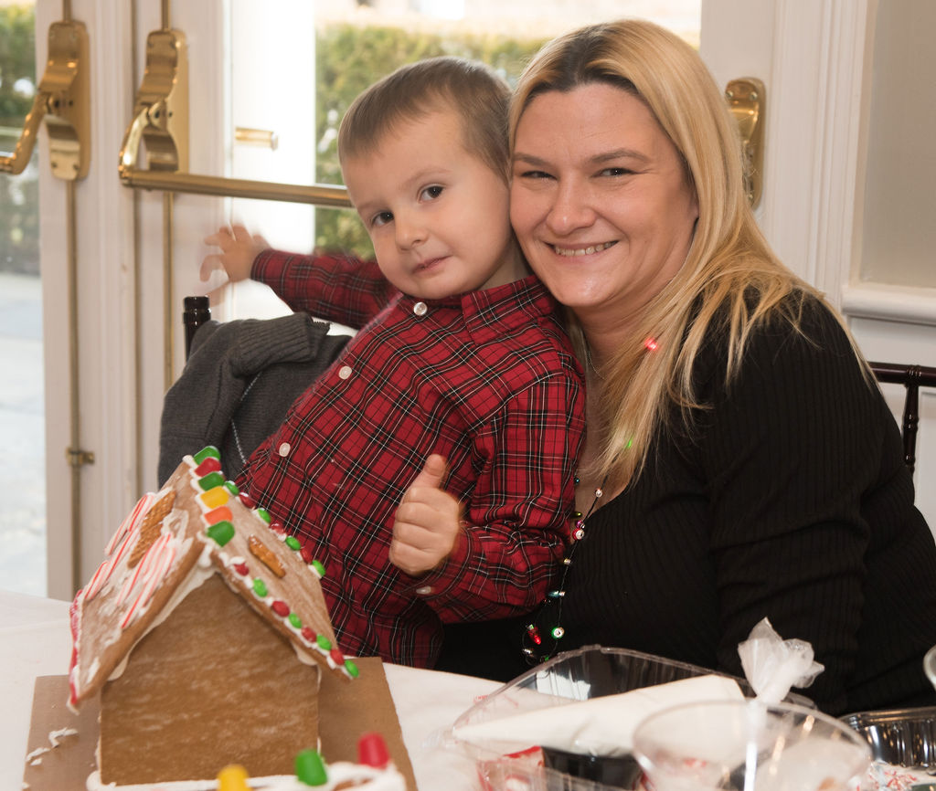 RCC_gingerbread_D750-107